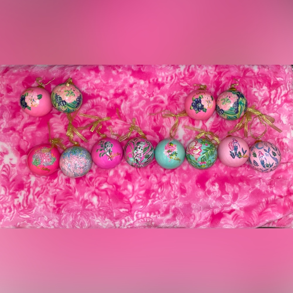 Lilly Pulitzer ornament set of 12 !